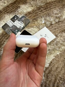 iPhone 13+ AirPods 3+ ochrane skla a kryty - 5