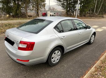 Predám škoda Octavia 1,6 TDI DSG - 5