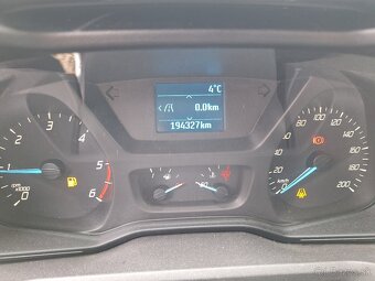FORD TRANSIT CUSTOM 2,2TDCI KLÍMA ŤAŽNÉ - 5