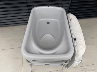CHICCO Stolík prebaľovací s vaničkou Cuddle & Bubble - 5