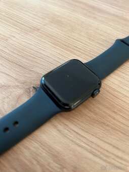 Apple Watch SE - 5