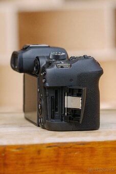 Canon EOS R7 - 5