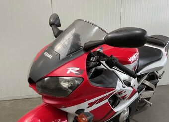 Yamaha YZF-R6 - 5