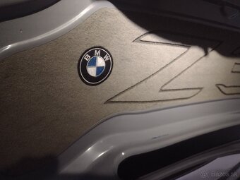 Predám tapacir zadnej kapoty na BMW Z3 - 5