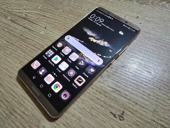 Huawei Mate 10 pro 128gb v super stave s krasnym super amole - 5