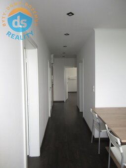 Na predaj kvalitne zrekonštruovaný, moderný 4 izbový byt, ló - 5