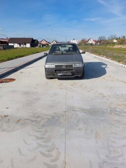 Fiat Uno logo 1,3 DS - 5