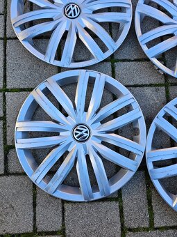 Volkswagen Puklice / Kryty kolies R16 2K5601147 - 5