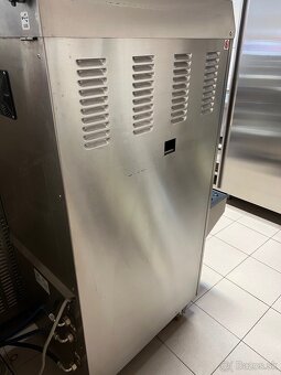 Predám zmrzlinový stroj značky Valmar - 5