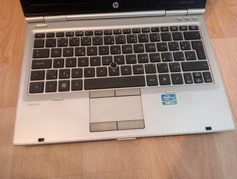 HP elitebook 2560p - Intel core i5 - 4gb ram - WIN XP - 5