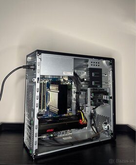 Herný workstation 14jadro | 32gb ram | 8GB Vega | 700W - 5