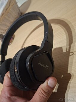 Bezdrôtové sluchátka philips TAA4216, AKG k99 - 5