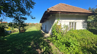 Pekný - veľký pozemok so starším domom - Podhájska 2608 m2 - 5