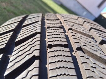 205/55 r17 zimne pneumatiky - 5