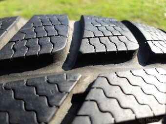 275/40 r21 zimne pneumatiky - 5