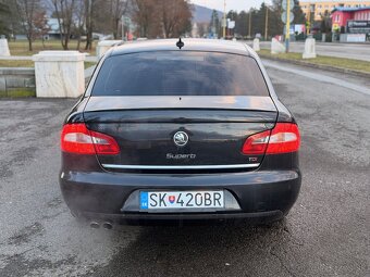 Skoda Superb 2.0 TDI CR DSG - 5