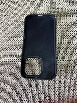 Nepoužité kryty MOBILFOX + obyč. Kryt iphone 16 pro - 5