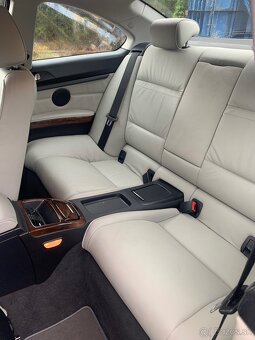 Biely interiér BMW e92 - 5