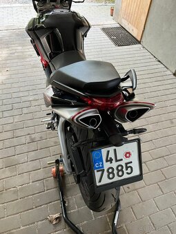 Aprilia shiver 750 SL - 5