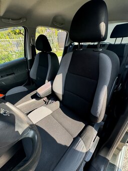 Peugeot 207 - 5