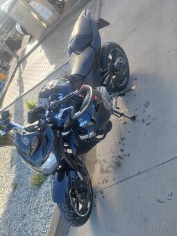 Kawasaki Z750 - 5