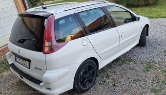 Peugeot 206sw 1.4i - 5