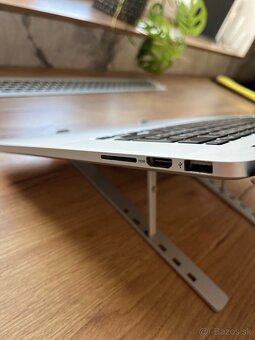  Apple MacBook Pro 13" 500GB - 5