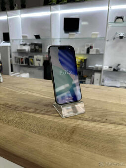 iPhone 15 Pro - 128 GB - 88% Zdravie - 5