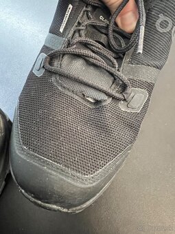 ON CLOUDROCK LOW WP velkost 42 - 5