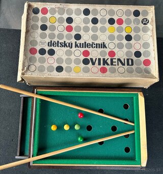 Retro dětský kočárek a hračky - 5