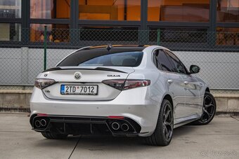 Alfa Romeo Giulia 2.0 Turbo Veloce AT AWD - AJ NA SPLÁTKY - 5
