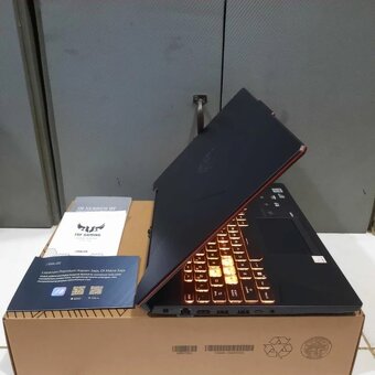 ASUS TUF Gaming F17 FX706LI-HX200T / i5-10300H/ 8GB/ 512GB S - 5