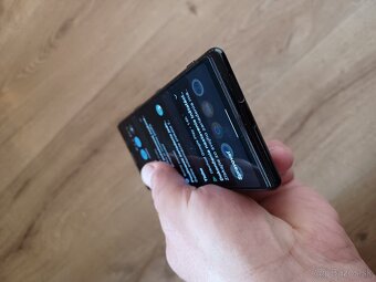 Predám krásný a plne funkčný Sony Xperia 10 IV - 5