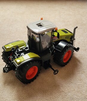 Bruder traktor Claas Xerion 5000 - 5