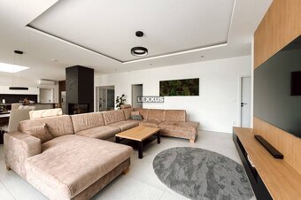 | Moderná vila pri privátnom jazere s priamym vstupom a pláž - 5