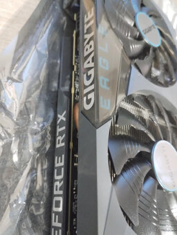 Grafická karta - 8 GB GDDR6 (14000 MHz ), NVIDIA GeForce, Am - 5