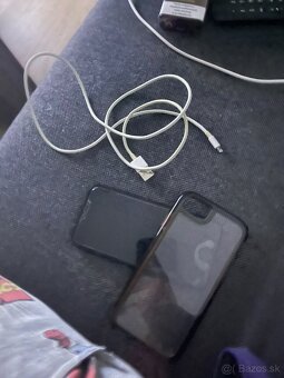 Iphone se 2020 64gb - 5