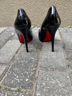 Krásne čierne lodičky Christian Louboutin - 5