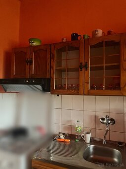 Kuchynská linka s rohovým regálom - 5