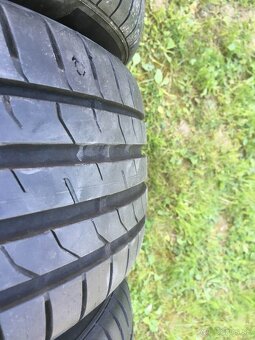 Predám pneumatiky 195/45 R16 3x Nexen Nfera + 1x Barum - 5