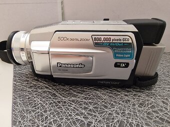 Stredne veľká kamera Panasonic. MiniDV. Funkčná. - 5