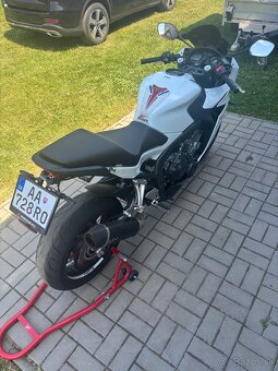 Honda CBR 650 F - 5