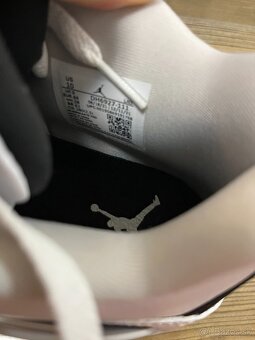 Jordan 4 Retro Military Black - 5