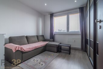 Na predaj kompletne zrekonštruovaný 3-izbový byt s balkónom - 5