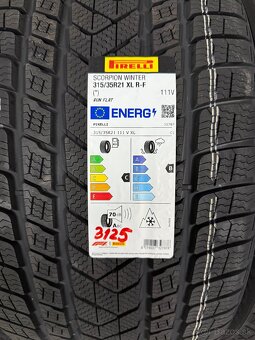Nepoužité zimné pneumatiky Pirelli 315/35/21 a 275/40/21 - 5