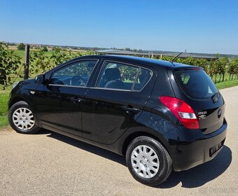 Hyundai i20 1.25 16V 57KW/77koní R.V.03/2012 - 5