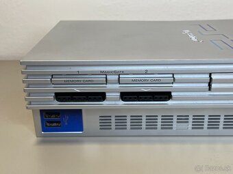 PS2 Silver SPCH 50xxx + ovládač + FMCB 64 MB - 5