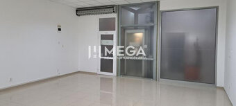 NA PRENÁJOM - kancelária v OC triada v meste Humenné - 5