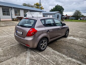 Kia Ceed 1.4 benzín - 5