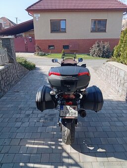 Suzuki gsx 1250 fa - 5